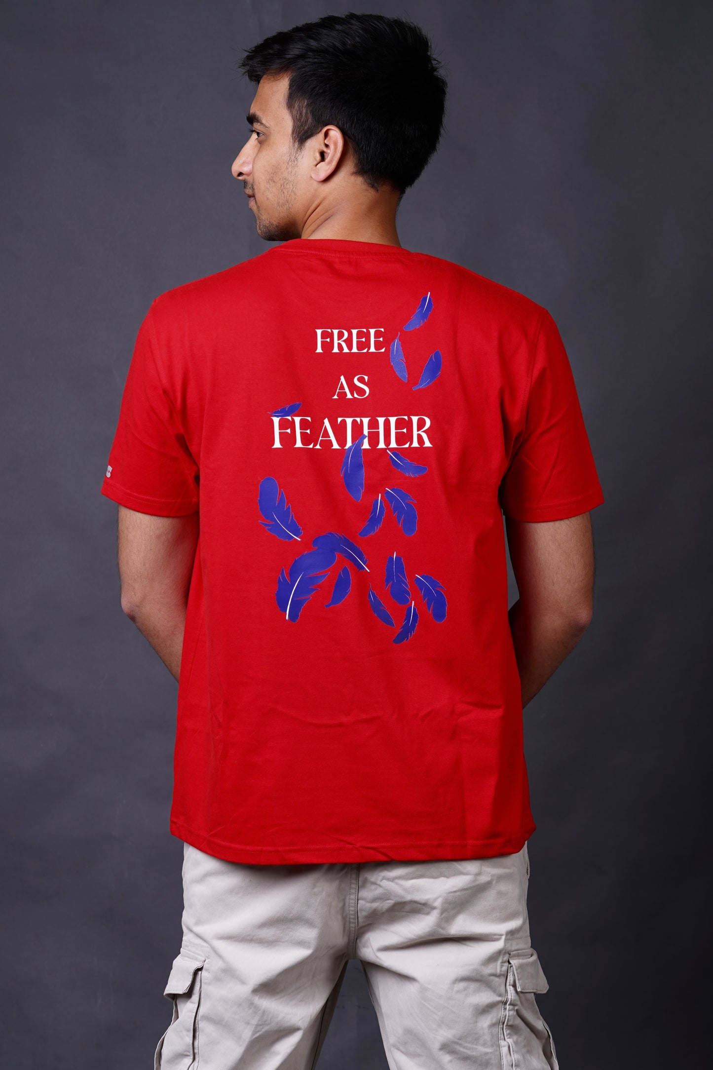 "FEATHER" T-shirt