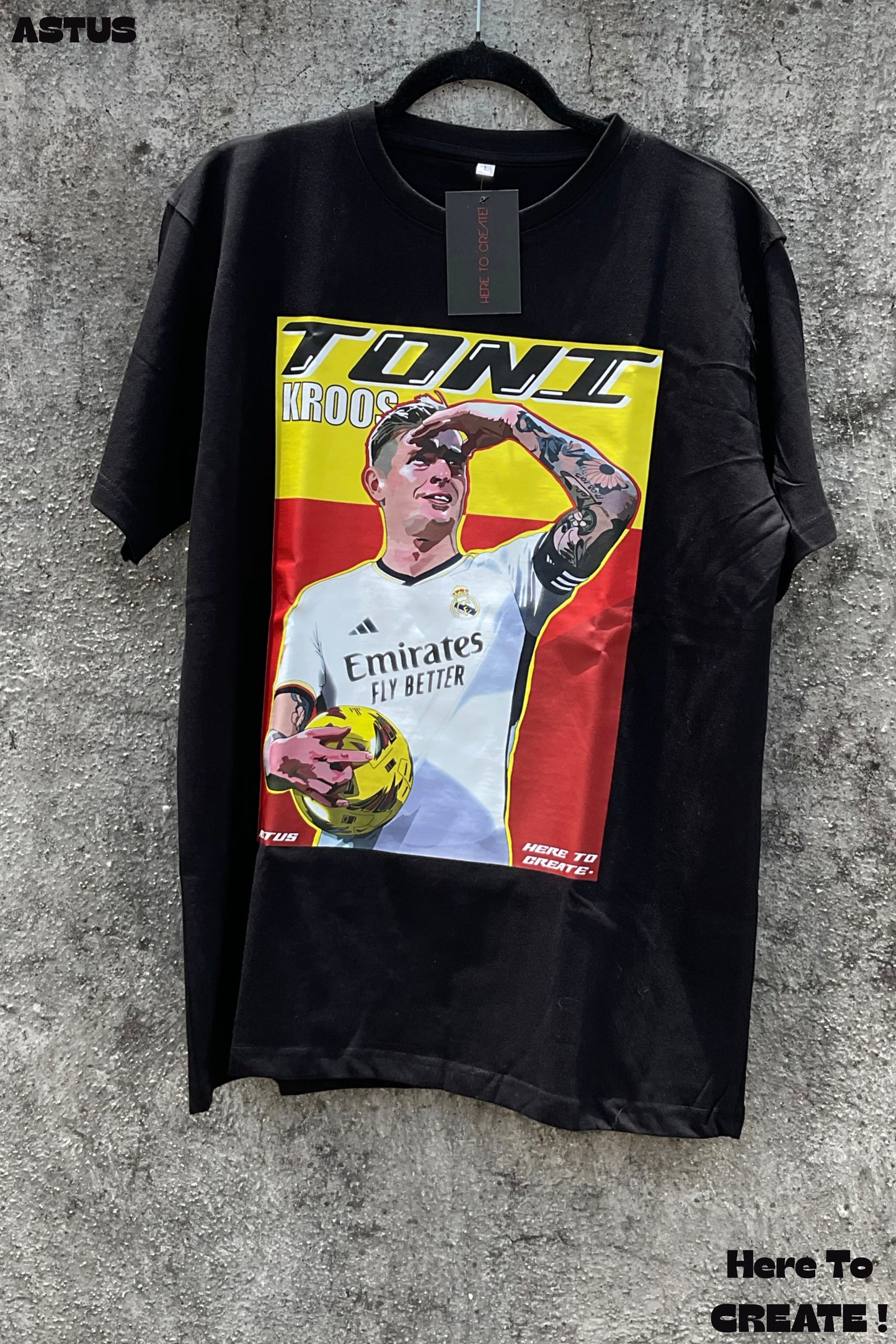 "TONI KROOS" Football Graphic Men's Oversized fit Cotton T-shirt